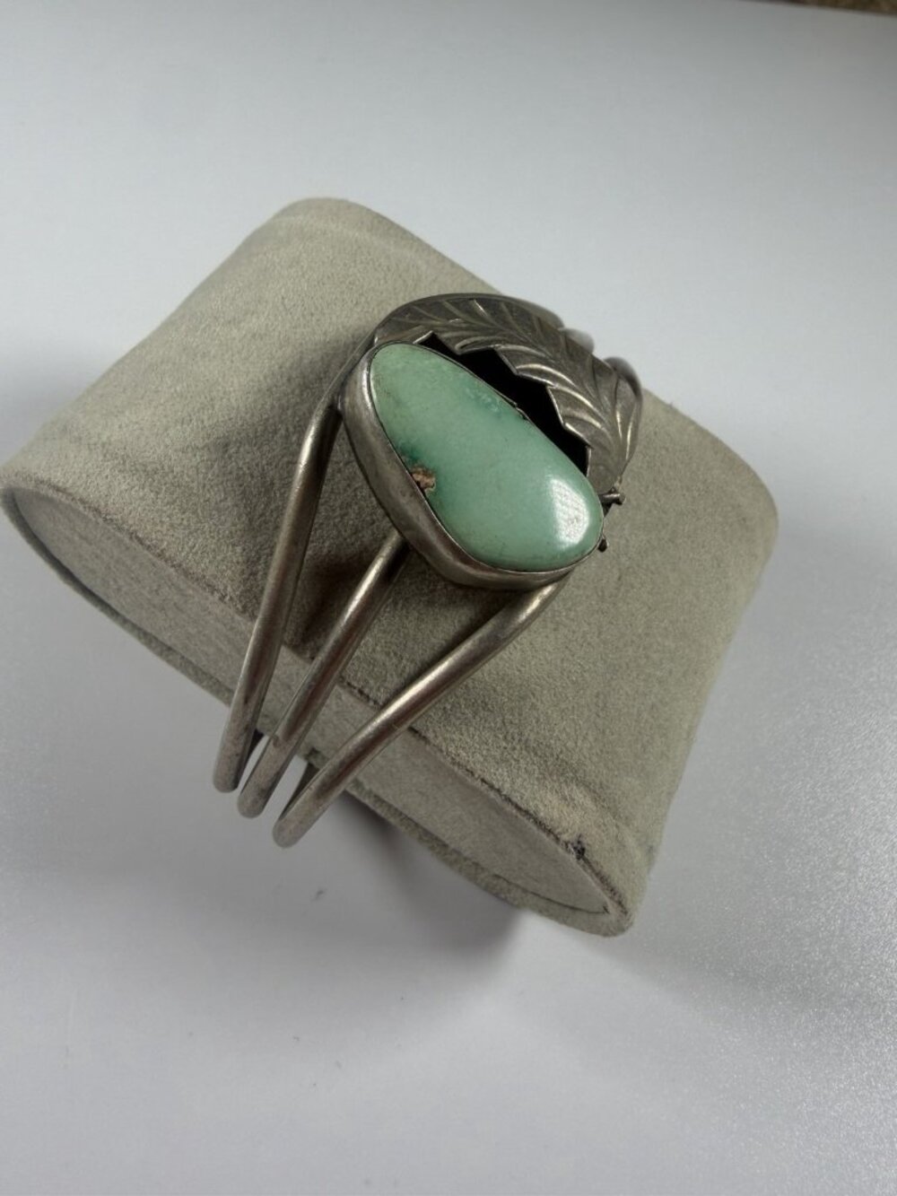 Vintage Sterling Silver Turquoise Cuff Bracelet Leaf Design Adjustable 15.9g